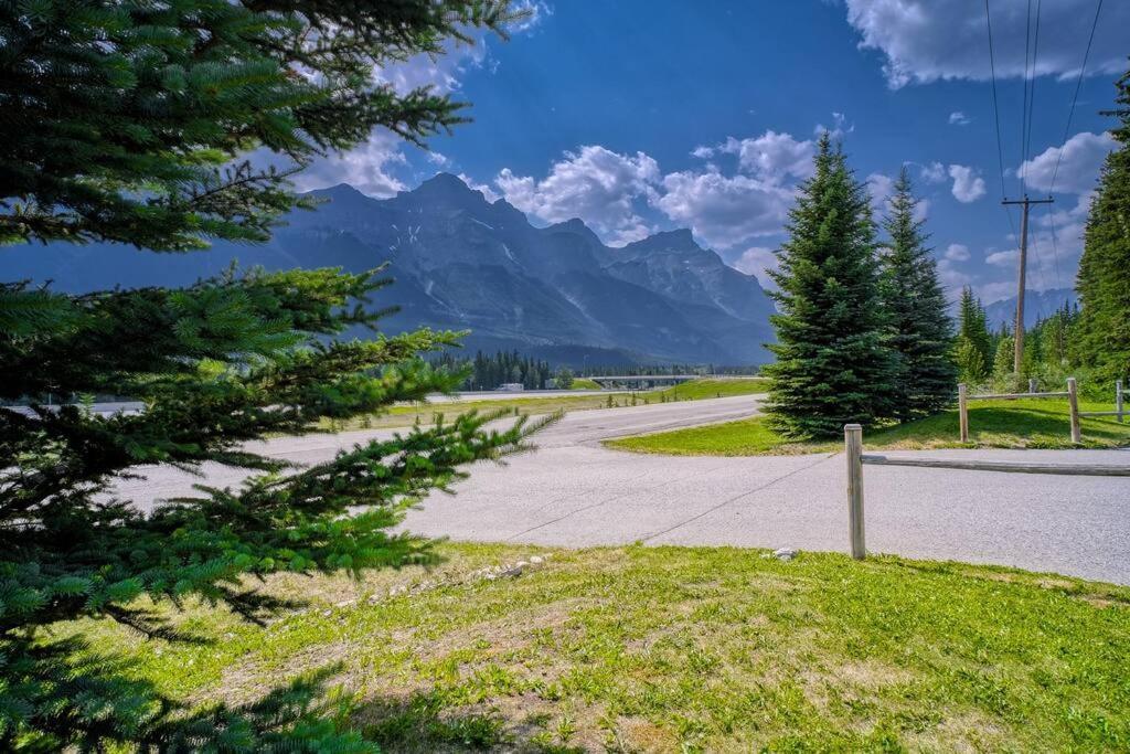 5 Mins To Banff - Cozy Townhome 2Br&2Bath - Banff Pass Included Канмор Экстерьер фото