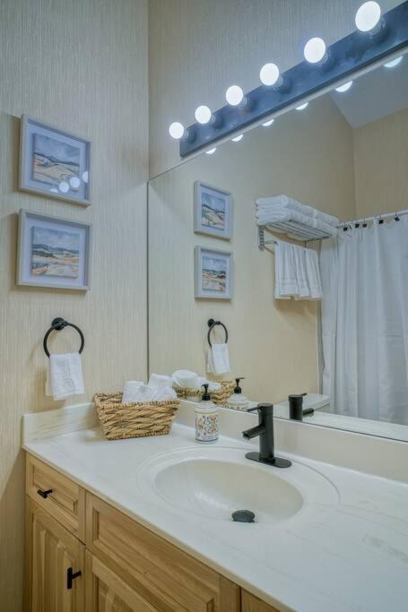 5 Mins To Banff - Cozy Townhome 2Br&2Bath - Banff Pass Included Канмор Экстерьер фото